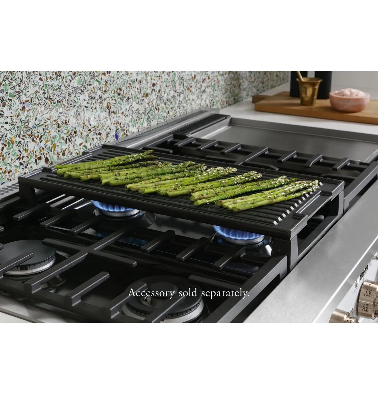 Cafe C2Y366P3TD1 Caf&#8482; 36 Smart Dual-Fuel Commercial-Style Range With 6 Burners (Natural Gas)
