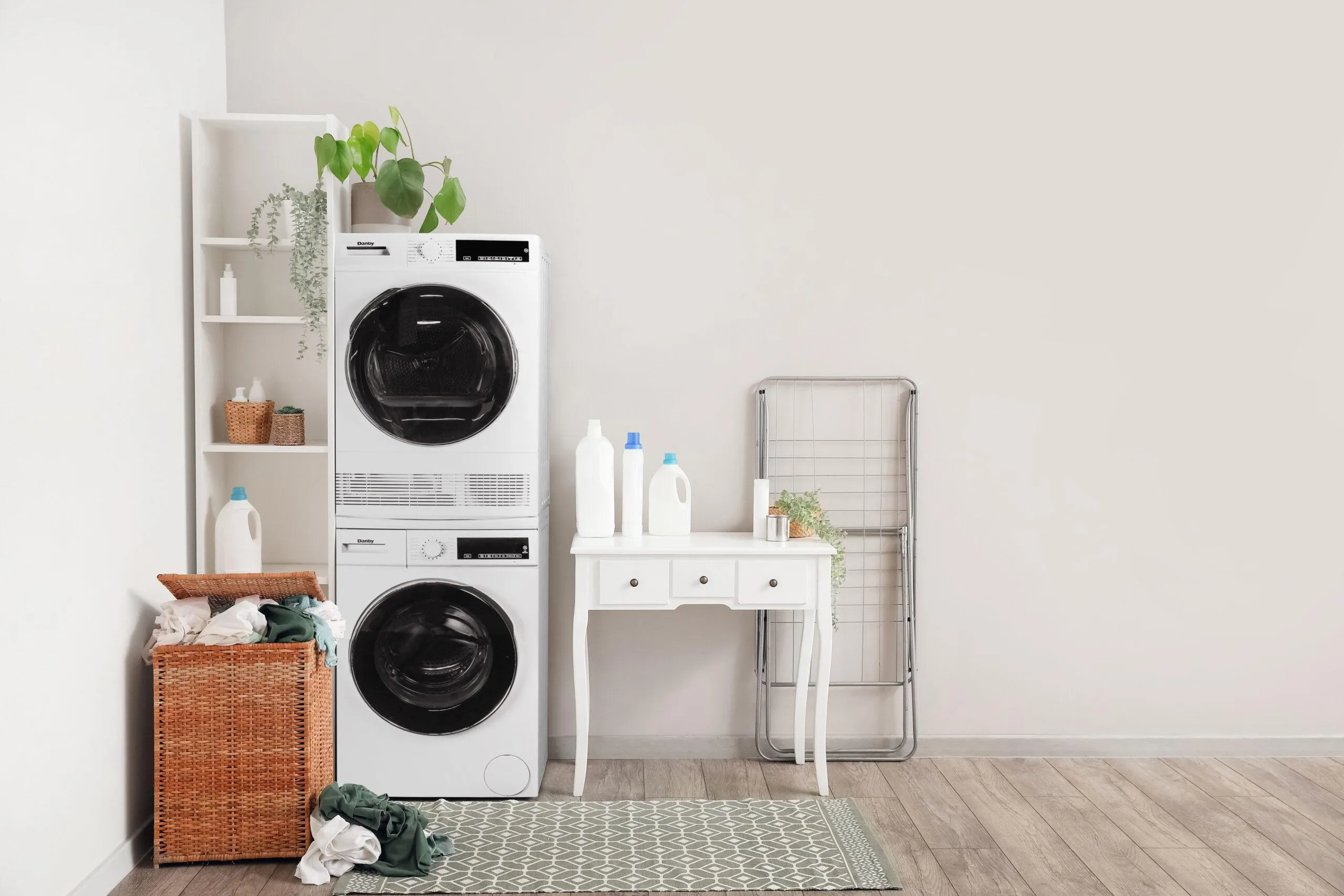 Danby DWM022D3WDB Danby 24-Inch. 2.2 Cu Ft. Stackable Front Load Washer With Steam In White