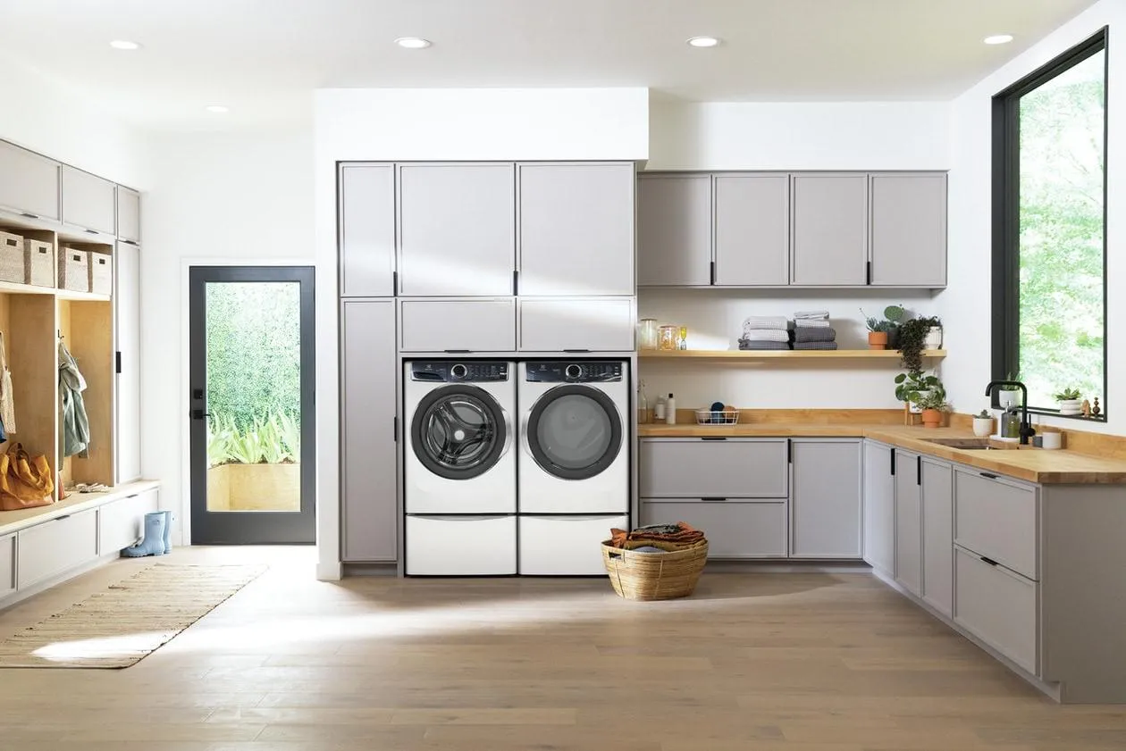 Electrolux ELFW7637BW Electrolux Front Load Perfect Steam&#8482; Washer With Luxcare Plus Wash And Smartboost - 4.5 Cu. Ft.