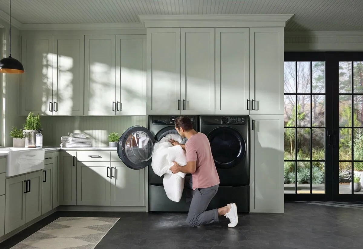 Electrolux ELFW7738AA Electrolux Front Load Perfect Steam&#8482; Washer With Luxcare Plus Wash And Smartboost - 4.5 Cu. Ft.