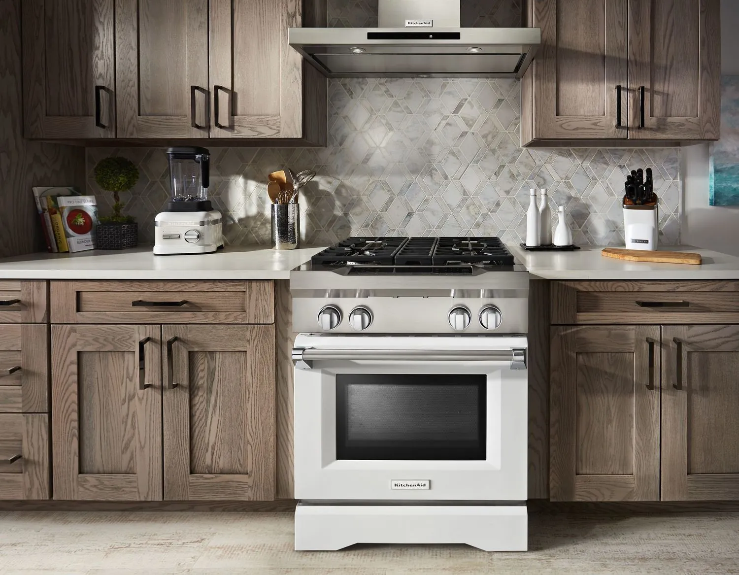 Kitchenaid KDRS407VMW 30'' 4-Burner Dual Fuel Freestanding Range. Commercial-Style Imperial White