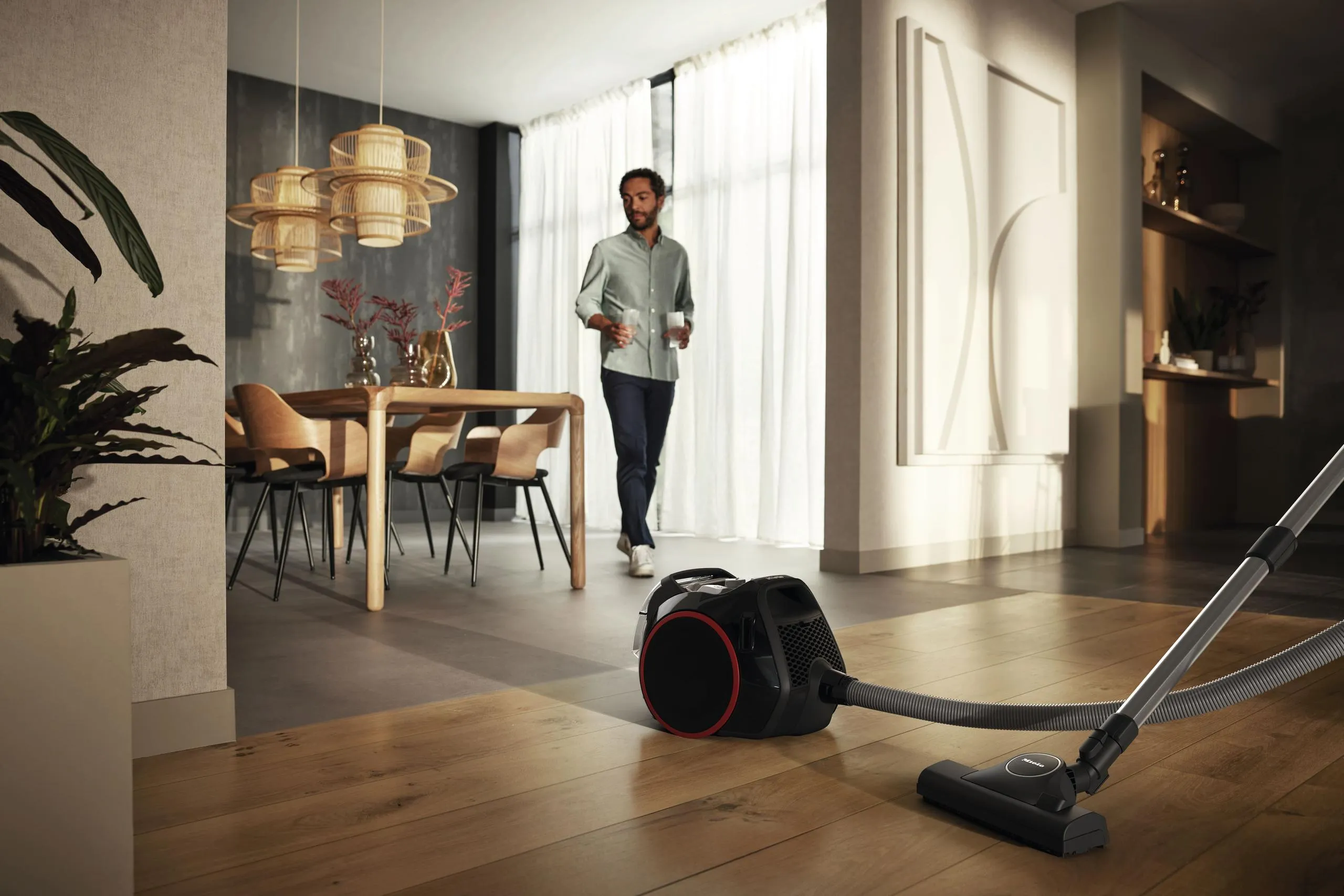 Miele BOOST CX1 SNRF0 OBSIDIAN BLACK Boost Cx1 - Snrf0 - Bagless Canister Vacuum Cleaners For Maximum Power In A Compact Design.