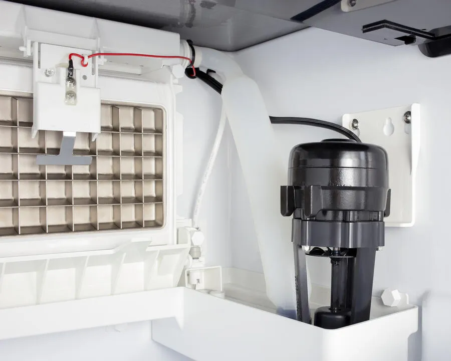 Summit BIM100 Commercially Listed Clear Icemaker With 100 Lb. Ice Production Capacity For Built-In Or Freestanding Use